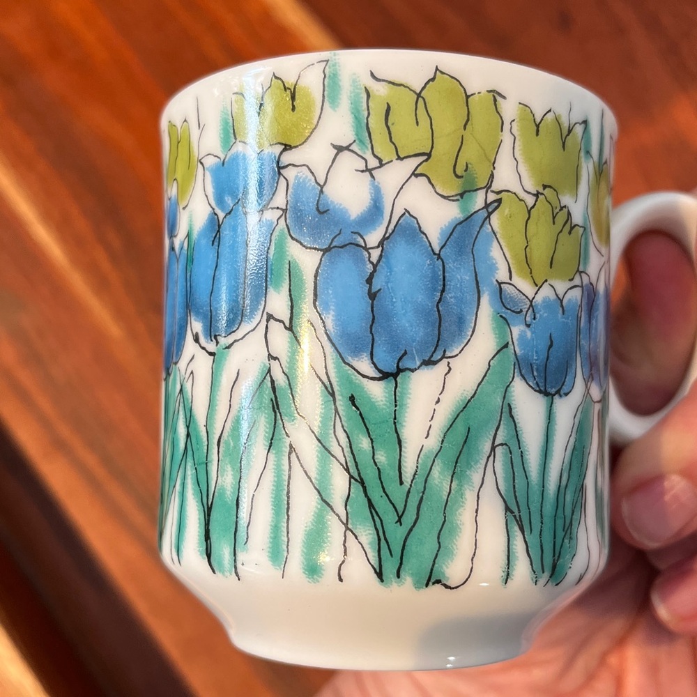 2 VINTAGE AMCREST VERNE COFFEE CUPS - Picture 4 of 8